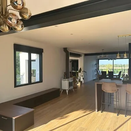 1070 Villa Agde