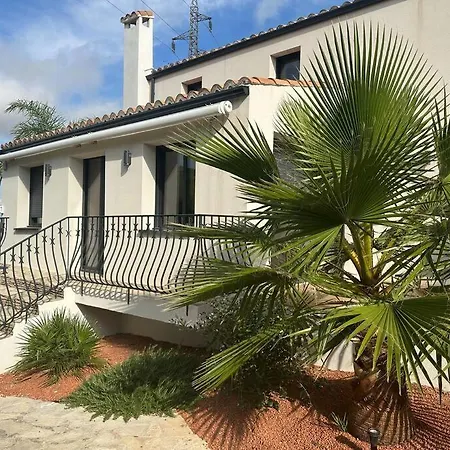 1070 Villa